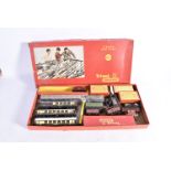 Tri-ang Tri-ang-Hornby and Hornby 00 Gauge Train Set and Accessories, Tri-ang, RS 3 Train Set,