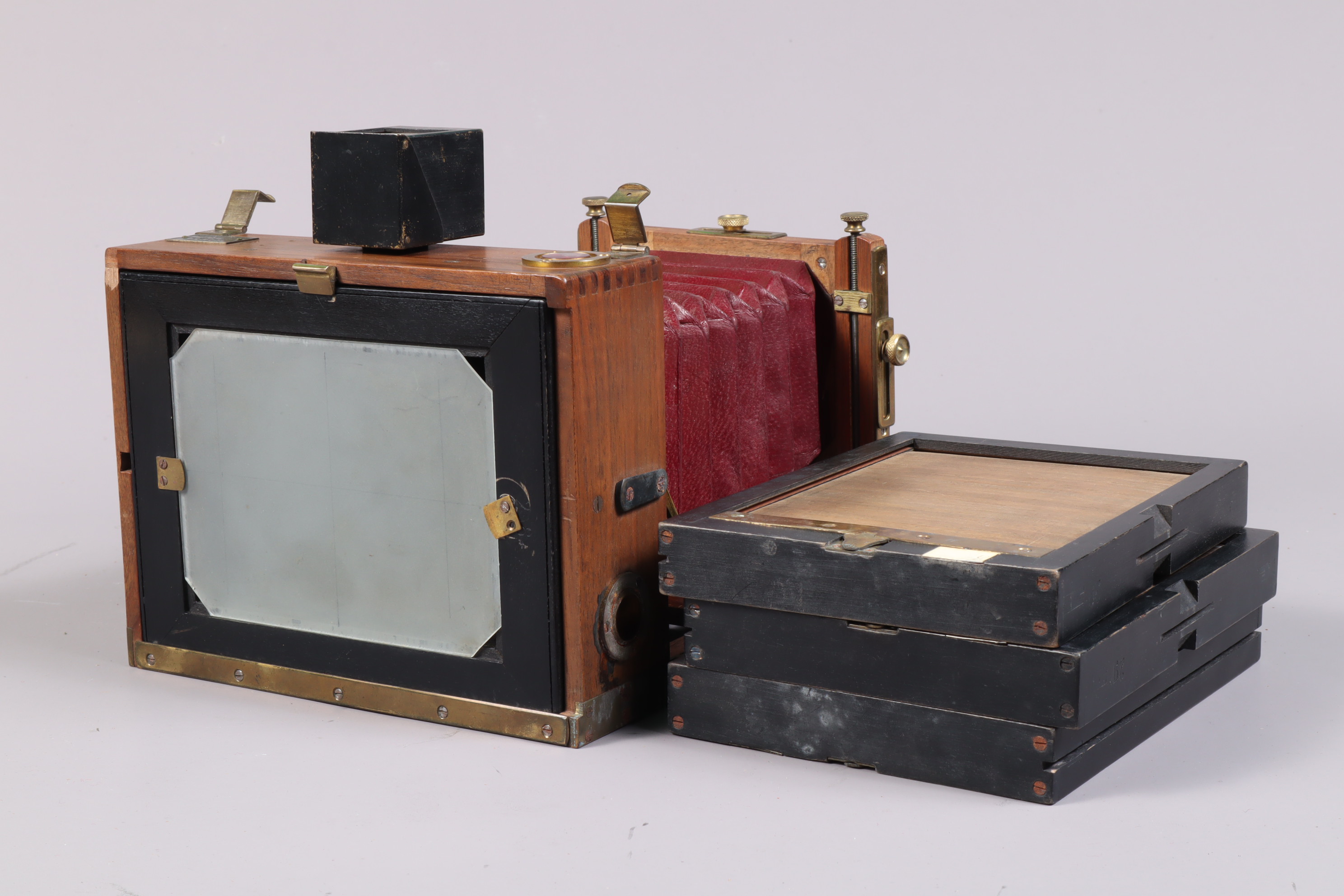 A Photo-Hall Perfect Folding Plate Camera, 9 x 12cm format, chamfered corner red bellows, double - Image 3 of 3