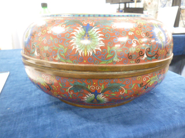 A nice early 20th century Chinese cloisonne circular box, 30cm diameter, with dragon chading flaming - Image 4 of 10