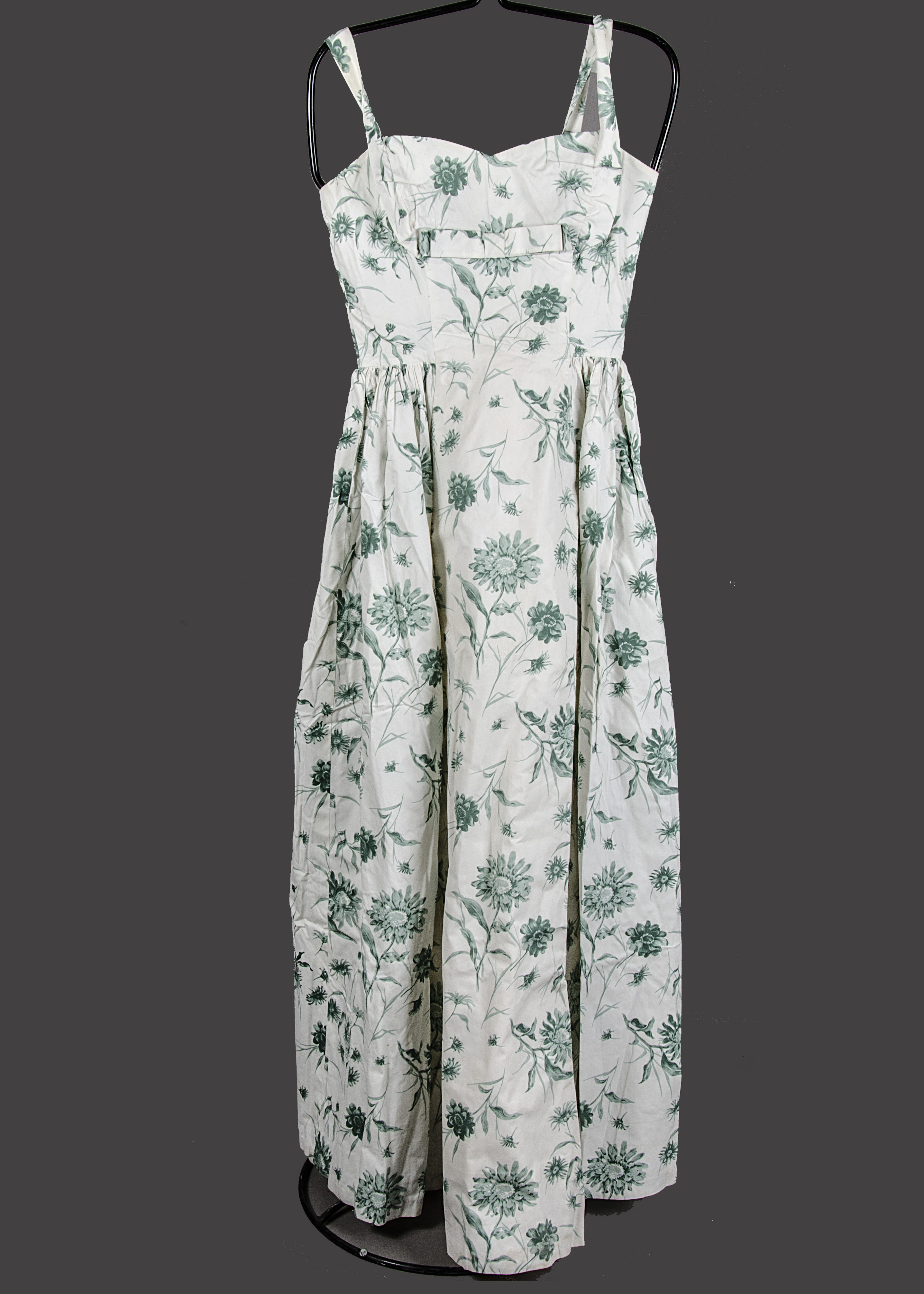 A ladies full-length gown, Horrockses, 1950s white cotton,printed with green daisy meanders, - Image 3 of 4