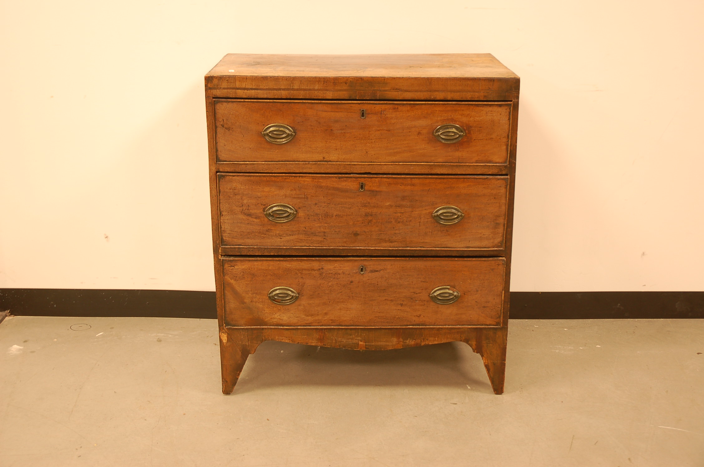 An early Victorian mahogany chest of drawers, AF, 76cm wide, three drawers, stained and damaged