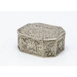 An early 20th Century Chinese white metal box, 6.3cm wide, 72.5g, octagonal with ornate engraved