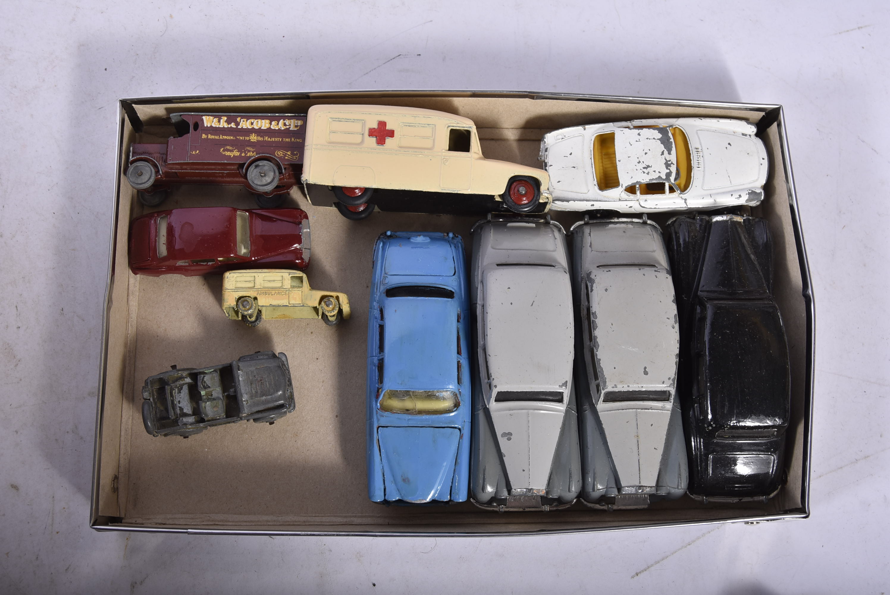 Post-war and Modern Diecast Vehicles, a collection of unboxed/playworn vintage and modern private - Image 2 of 3