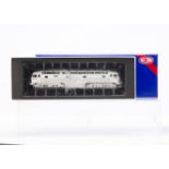 Heljan OO Gauge Lion Diesel Locomotive, a boxed 4005 BRCW D0260 Lion in white livery limited