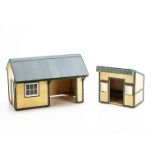 Two G scale SR green/cream Garden Railway Buildings, small waiting room with Timetable Notices