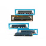 OO Gauge Diesel Locomotives, boxed examples Airfix 54100-6 A1A-A1A Class 31 31401 (2) both in BR