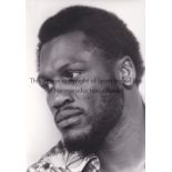 JOE FRAZIER PRESS PHOTOGRAPHS Twenty one press photographs, with the majority being black & white,