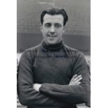 AUTOGRAPHED JOE LANCASTER 1950 Photo 12" x 8" of the former Man United goalkeeper posing for