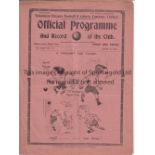 TOTTENHAM HOTSPUR V FULHAM 1933 Programme for the League match at Tottenham 22/4/1933, slightly