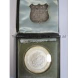 KENNETH POWELL MEDAL / CAMBRIDGE UNIVERSITY 1907 Boxed round glass covered medal with separate metal