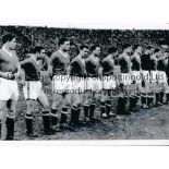 MAN UNITED Autographed 12 x 8 B/W photo showing the Busby Babes lining up shoulder to shoulder prior