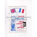 FRANCE V ENGLAND 1963 Programme for the International in Paris 27/2/1963, writing at the bottom of