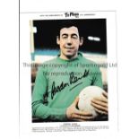 TYPHOO CARDS AUTOGRAPHS Three from Typhoo´s Premium issued cards in the 1960s, Gordon Banks (
