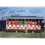 ARSENAL Autographed 12 x 8 col photo of players posing with the FA Cup at Highbury following victory