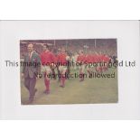 MANCHESTER UNITED / 1963 FA CUP FINAL A postcard size hardback picture of Matt Busby leading out the