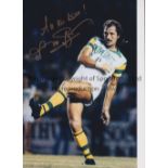 FRANK WORTHINGTON Autographed 12 x 8 col photo of Worthington in full length action for the Tampa