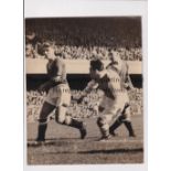 PRESS PHOTO / DUNCAN EDWARDS Original 10" x 8" B/W Press photo with stamp and paper notation on