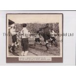 ORIGINAL PRESS PHOTOGRAPH / 1946 NEWPORT COUNTY v WOLVES An original press action photograph of