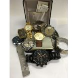 A collection of good vintage and fashion watches i