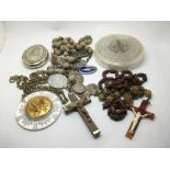 A small collection of religious jewellery comprisi