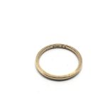 A 9ct gold wedding band, approx 2.3g and approx si