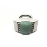 An Art Deco style silver ring, approx size P.