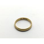 A 22ct gold wedding band, approx 2.6g and approx s