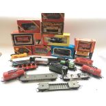 A Collection of Hornby, Airfix, Mainline etc rolli