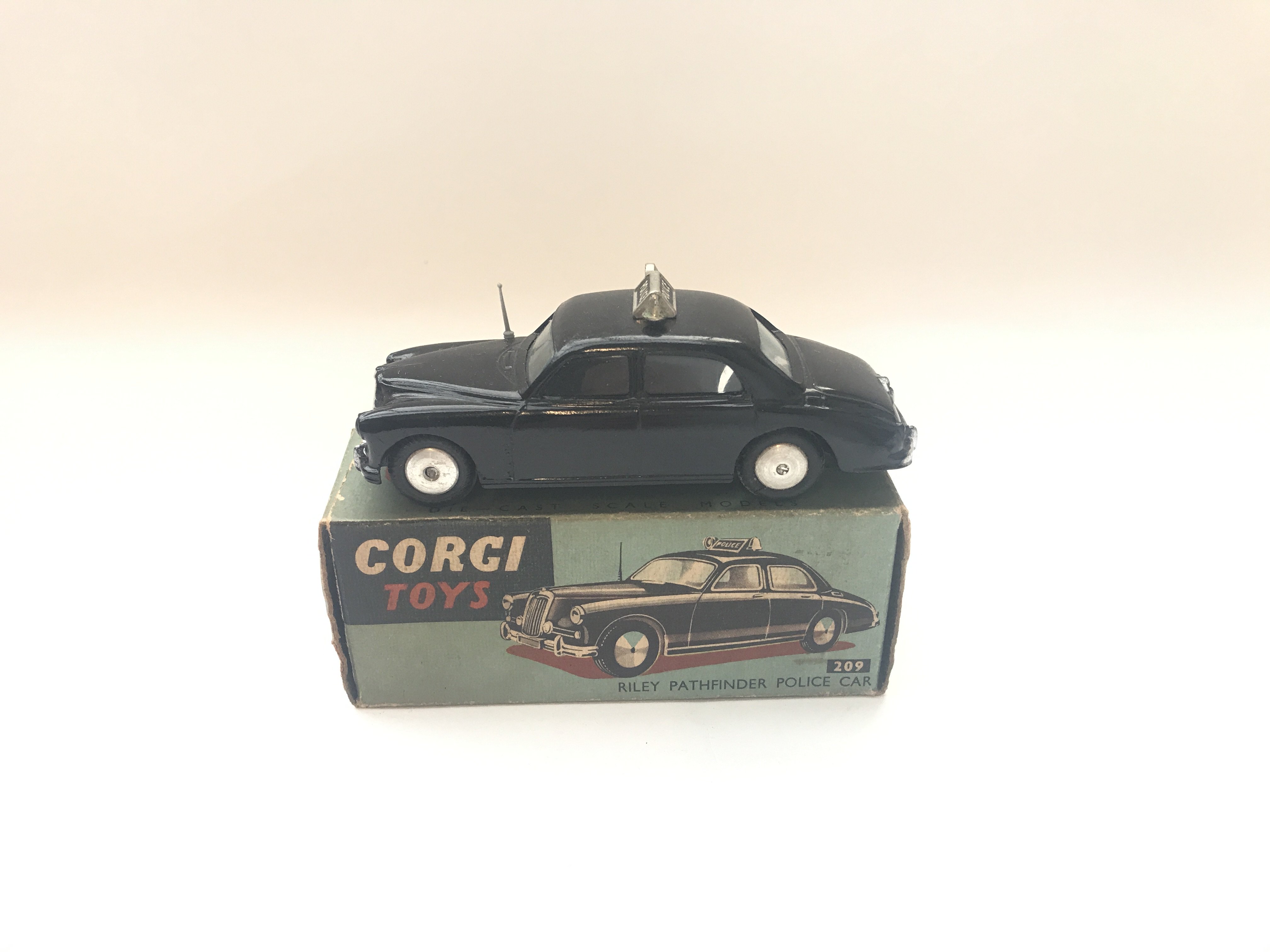 A Corgi Riley Pathfinder Police Car boxed. #209 - Image 3 of 3