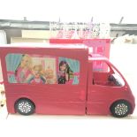 A Barbie Camper van and house. Un boxed.(2)