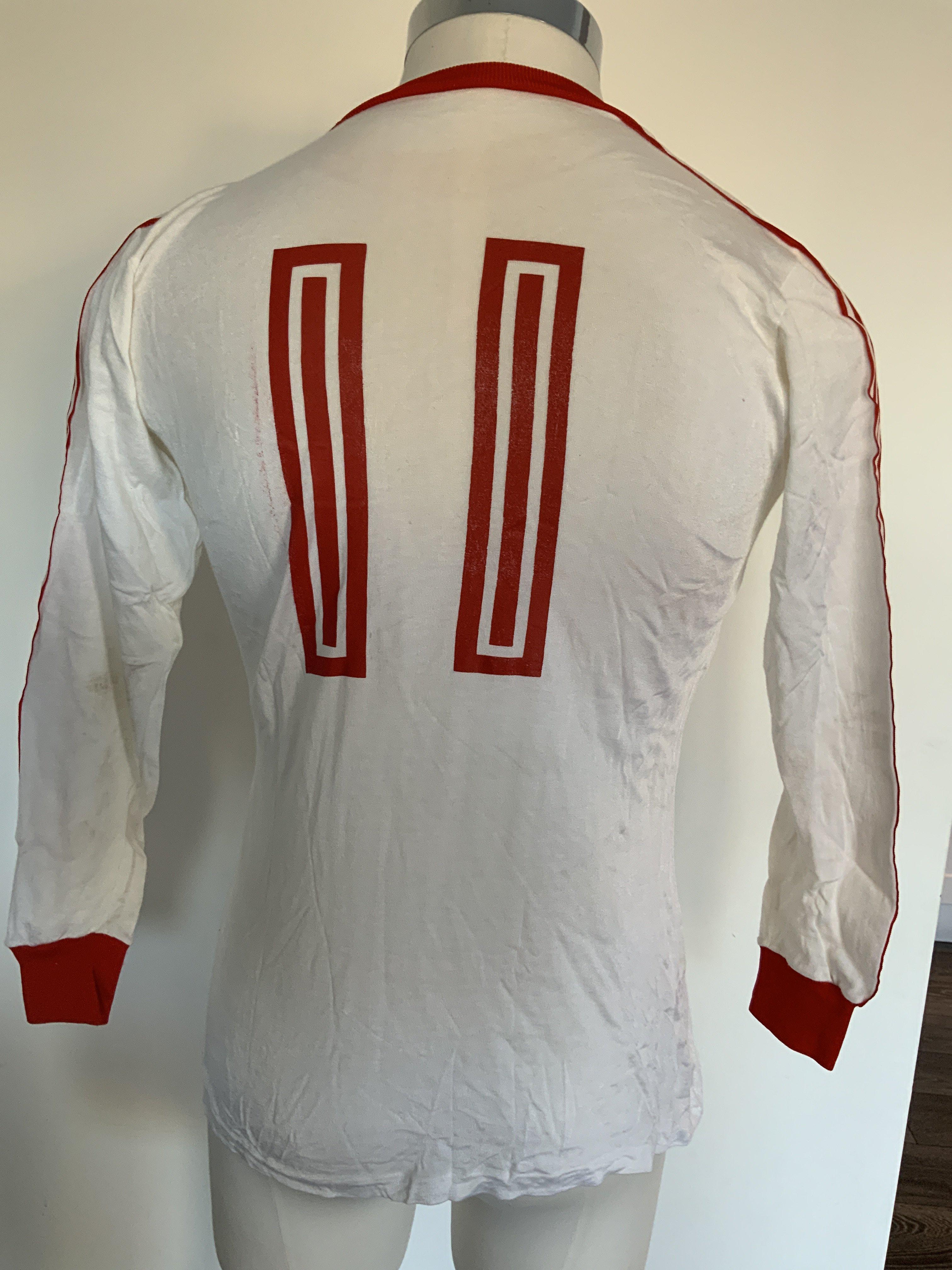 1975 Kurt Muller Switzerland Match Worn Football Shirt: White Adidas long sleeve shirt with red trim - Image 2 of 3