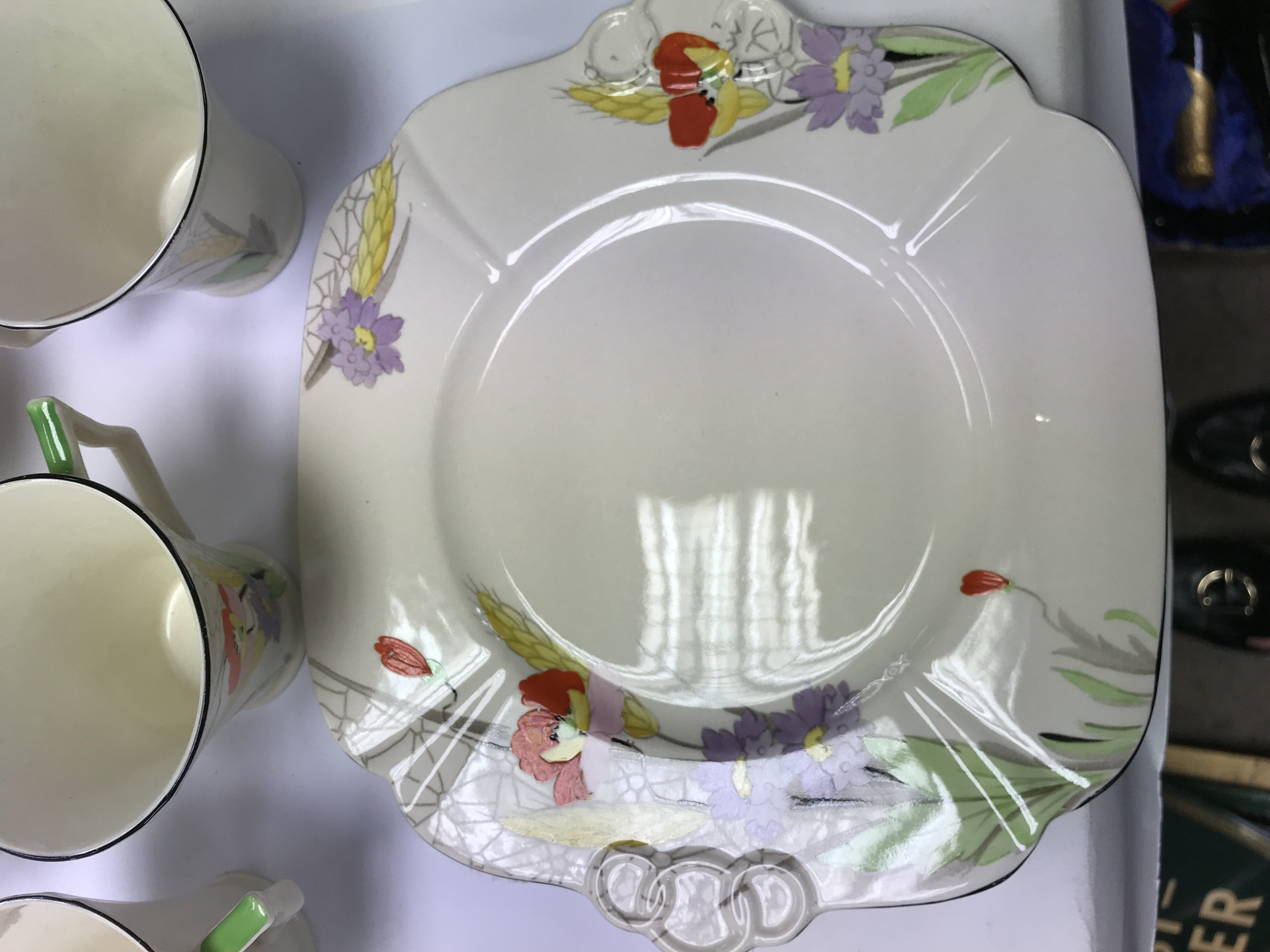 Art Deco Tamâ€™s ware poppy set. Six cups, saucers - Image 4 of 5