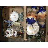 Two boxes of collector's plates, a pair of Mary Gr