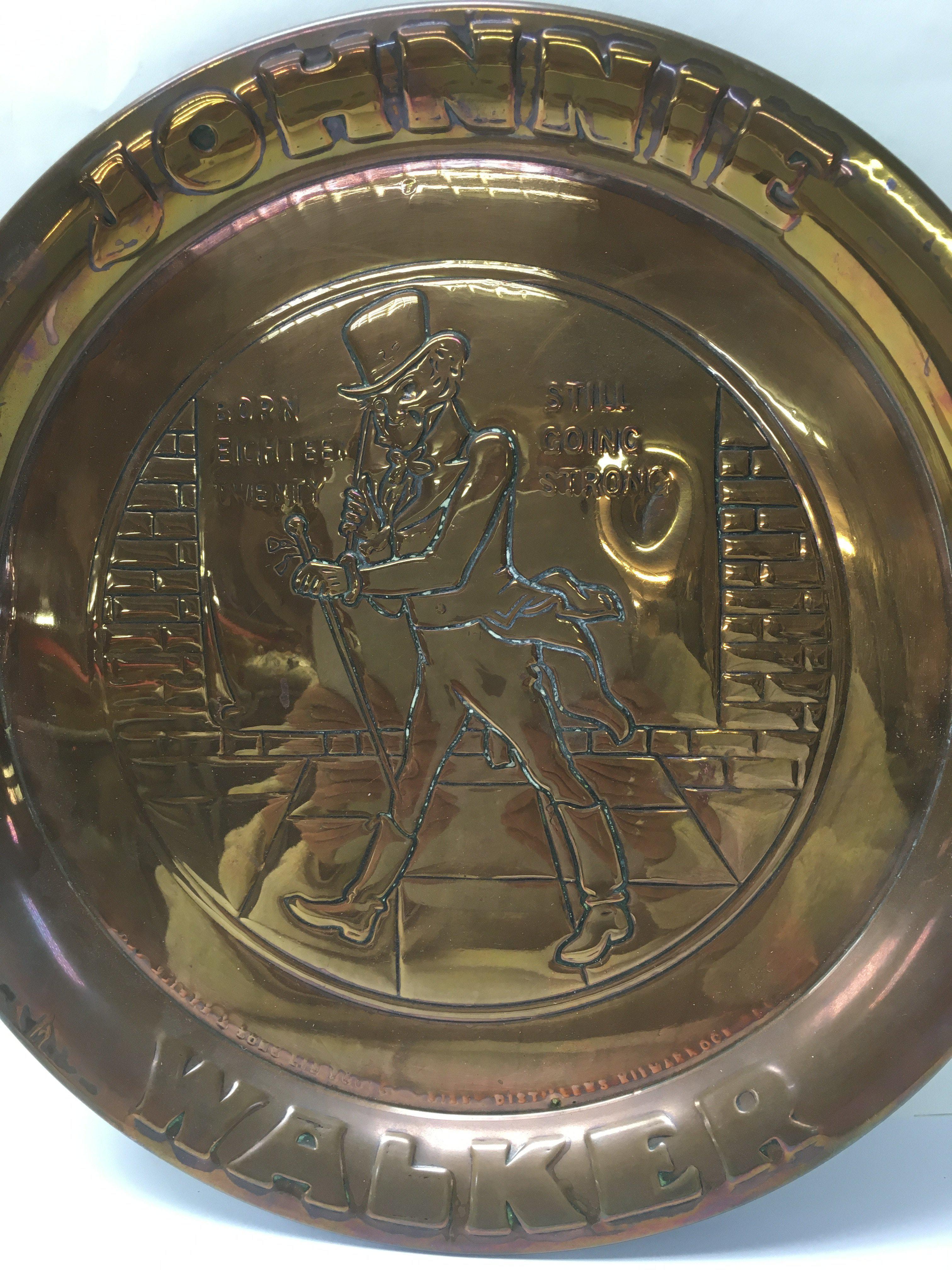 A vintage Johnnie Walker tray commemorating the co - Bild 2 aus 2