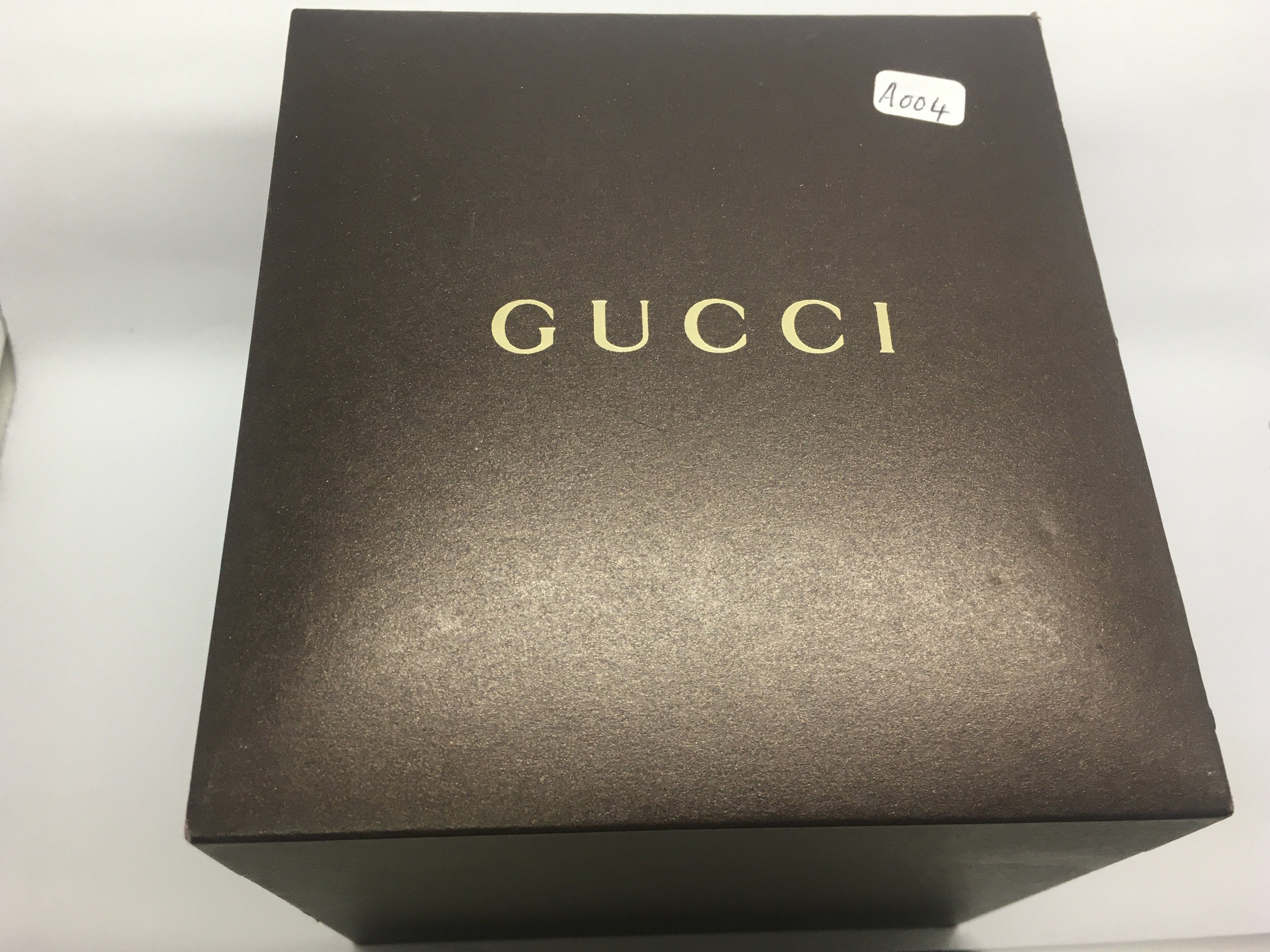 A Timeless Gucci gentleman's watch, boxed. - Image 3 of 3