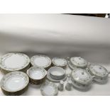 A Noritake green hill dinner service. Containing 8