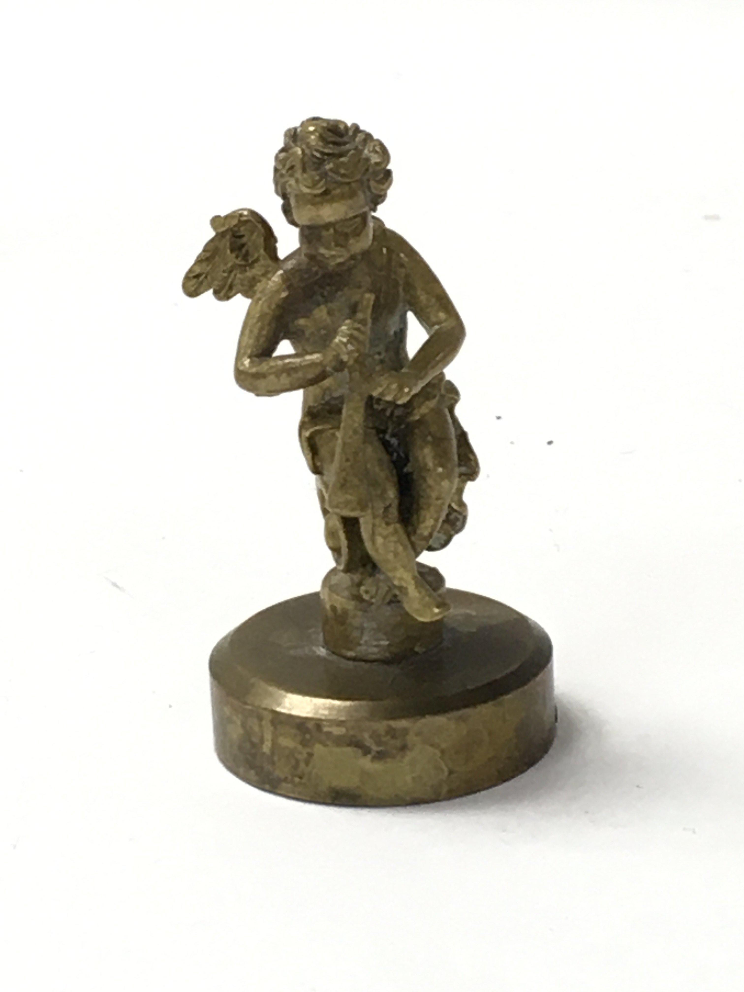 A set of 6 brass cherubs playing various musical i - Image 7 of 7