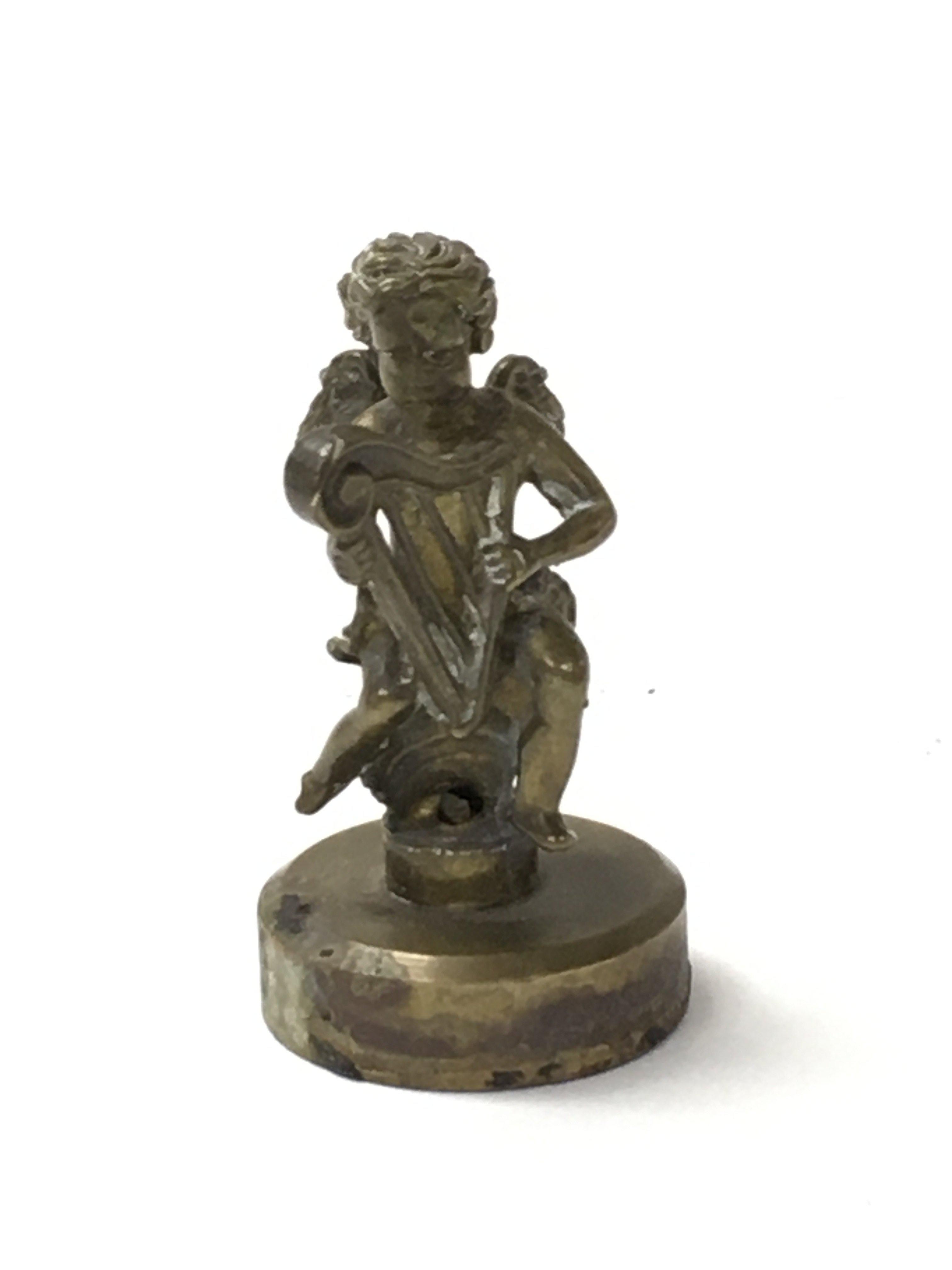 A set of 6 brass cherubs playing various musical i - Image 6 of 7