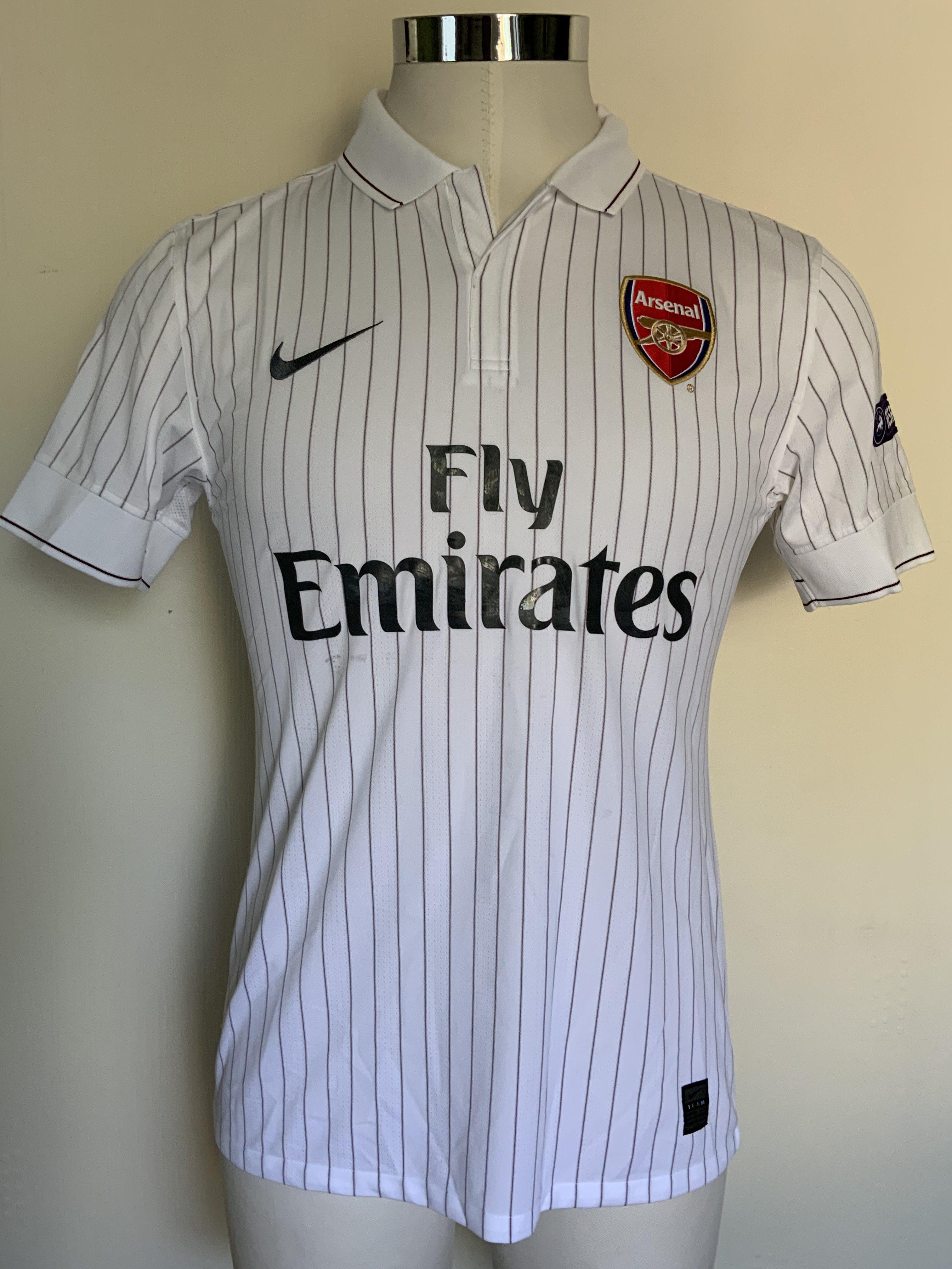 2009/2010 Walcott Arsenal Match Worn Football Shir - Image 2 of 3