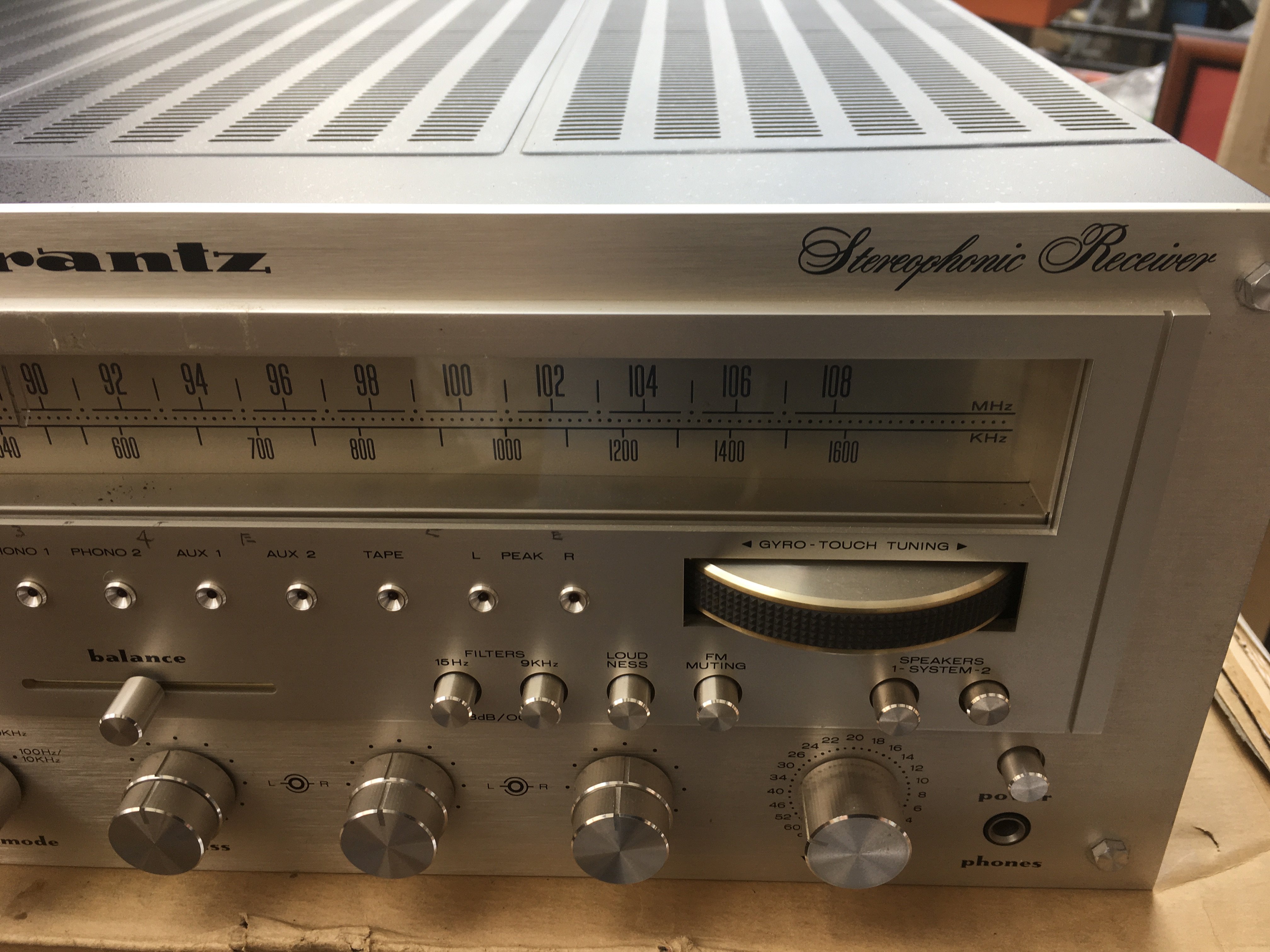 A boxed vintage Marantz 2385 stereophonic receiver - Image 3 of 6