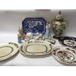 A collective lot of ceramics including a limited e