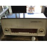 A vintage Murphy radio - NO RESERVE