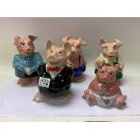 A set of 5 NatWest Wade pigs.