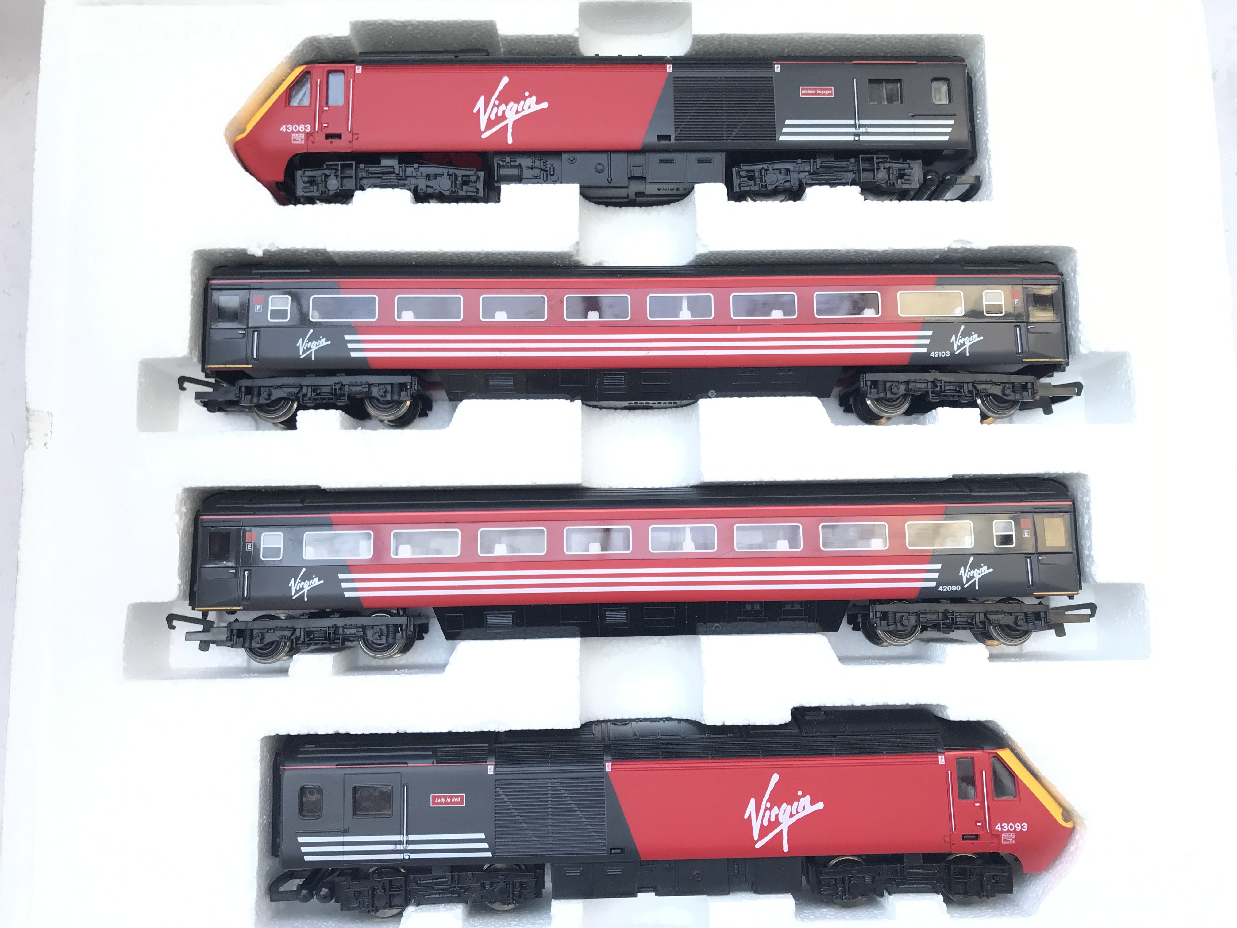 A Boxed Hornby Virgin Trains 125.# R1023. - Image 2 of 3