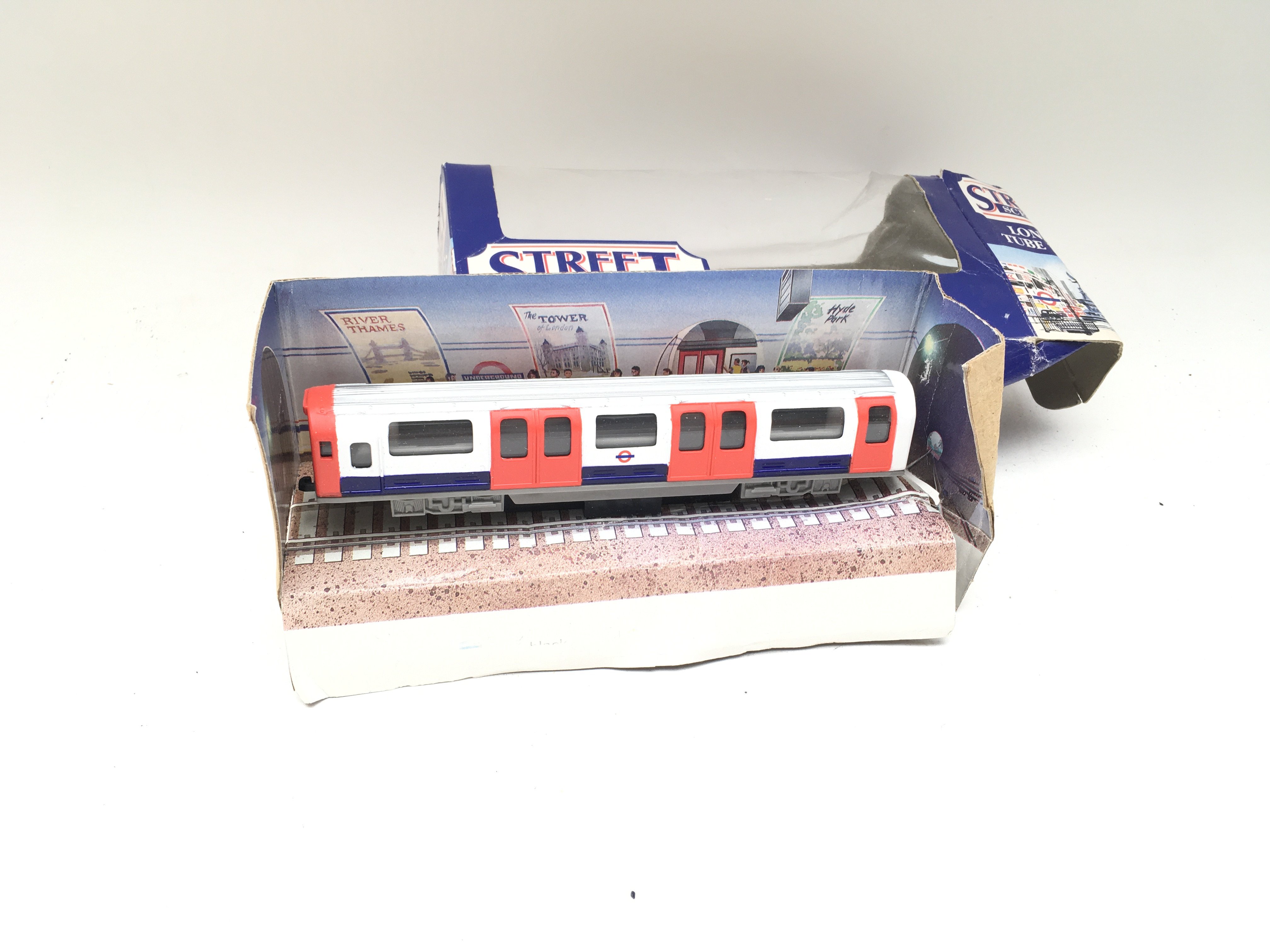 Vintage Matchbox Auto Park. London tube train from - Image 4 of 4