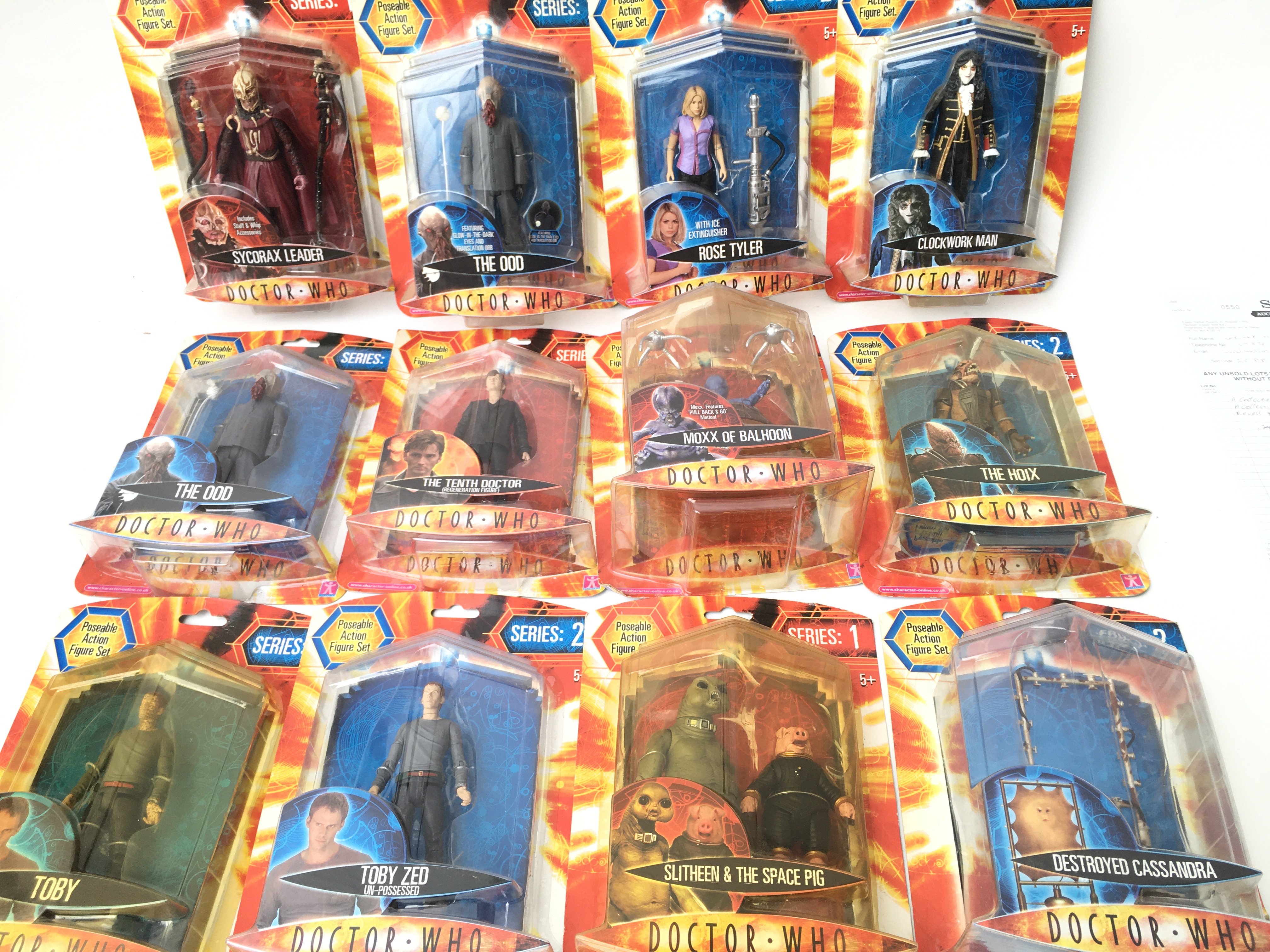 A Collection of Carded Doctor Who Figures. Includi