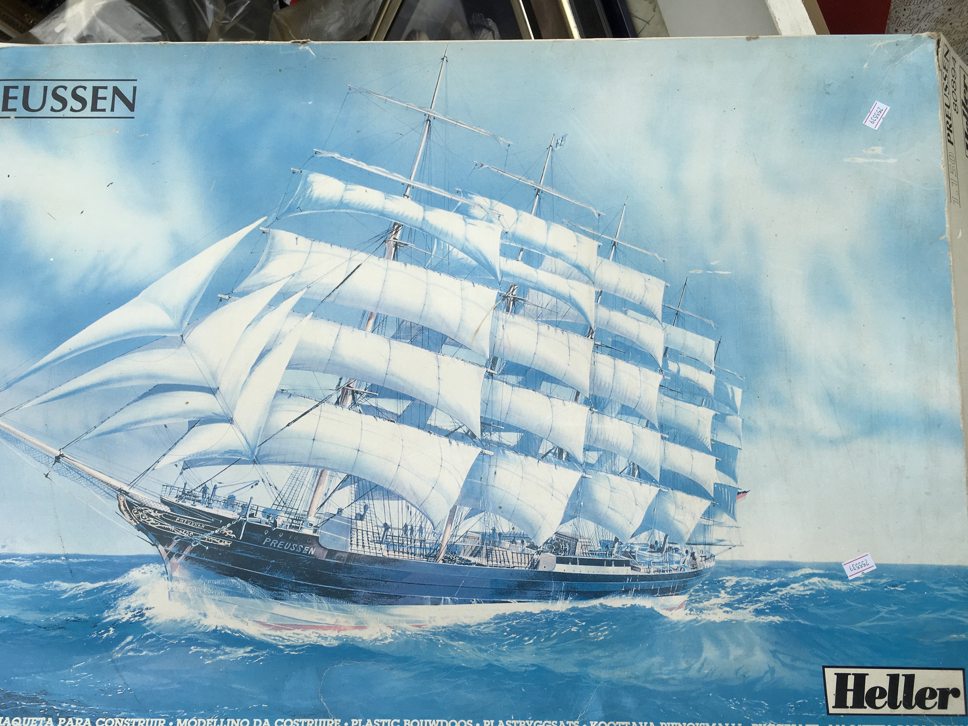 A Heller Model kit do the Preussen Scale 1:150 box