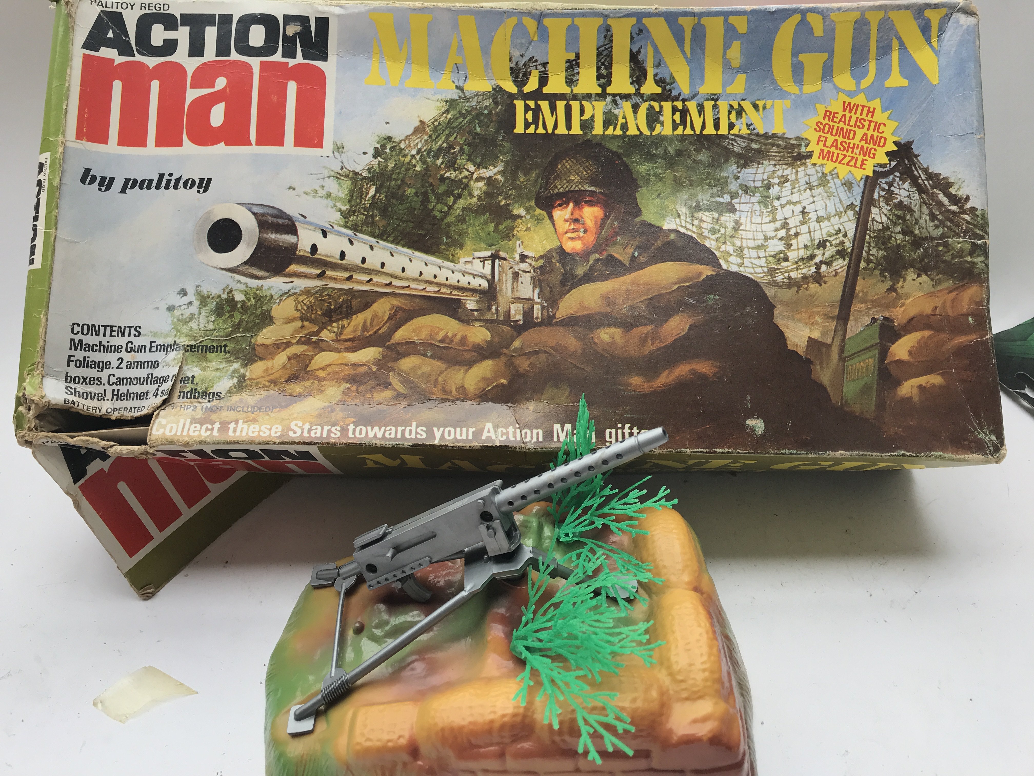 A Vintage Action Man Machine Gun Emplacement. Boxe