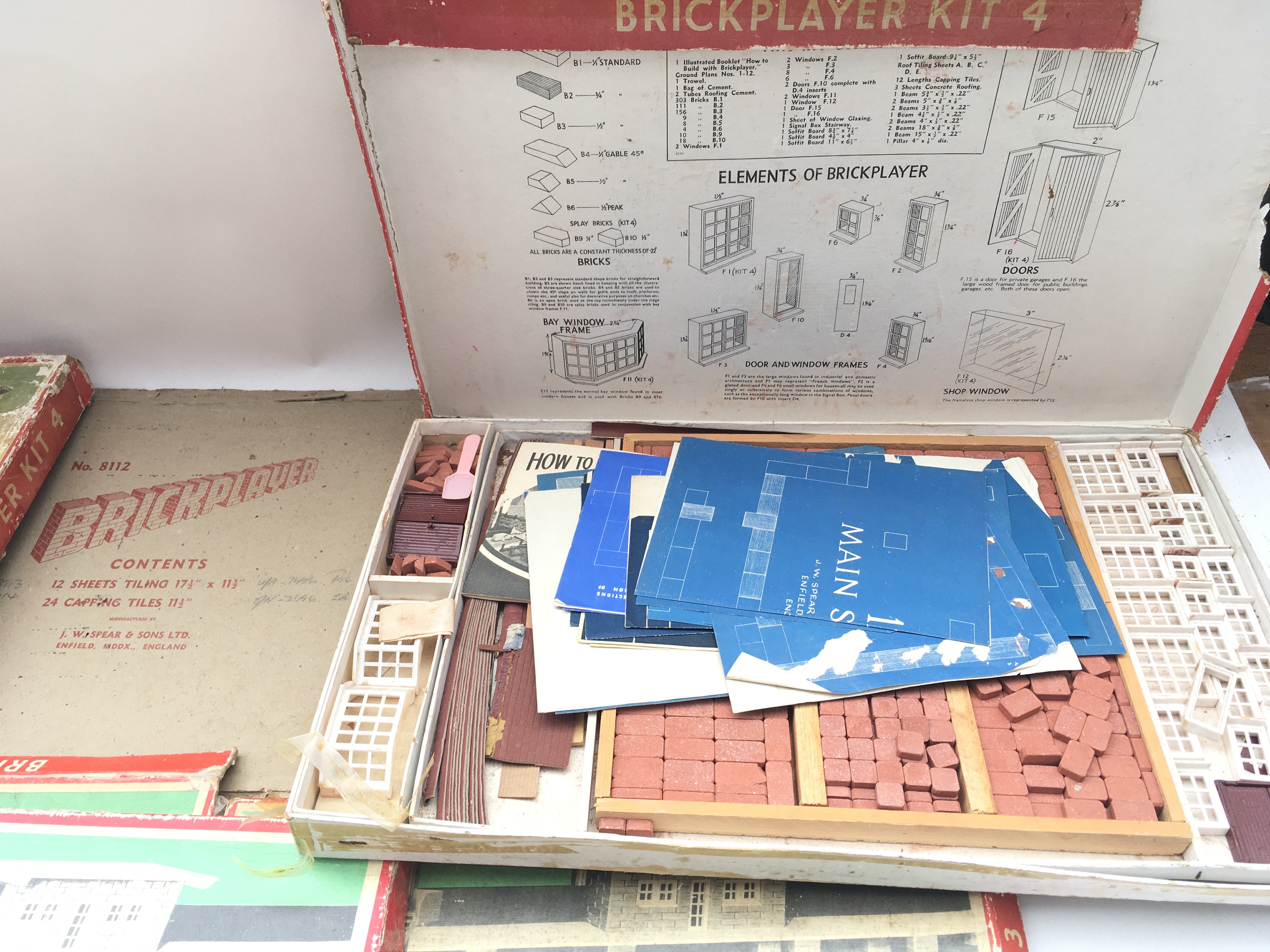 6 brickplayer building kits. Including 3 x 3 kits. - Image 3 of 3