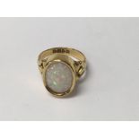 A 18 ct gold ring inset with Opal 6 grams total si
